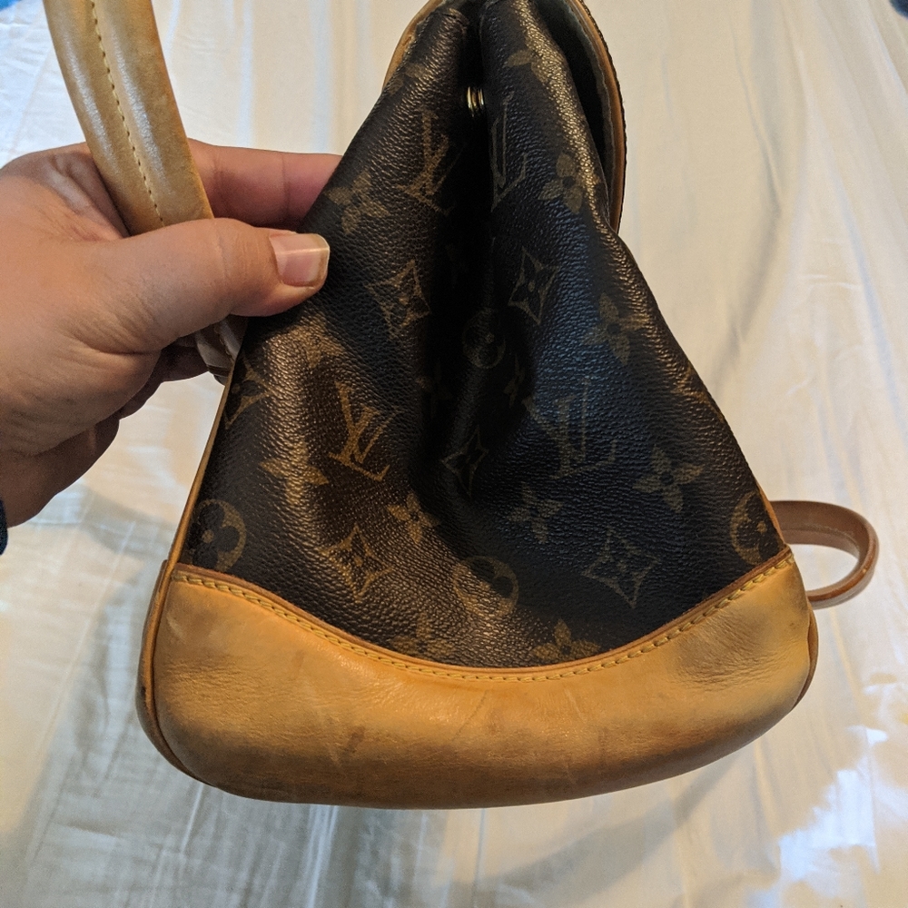 Louis Vuitton Beverly GM - Picture 7 of 15